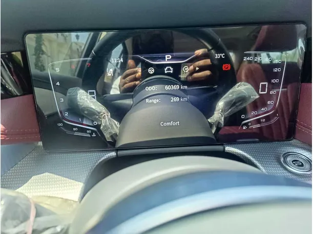 Car image 27