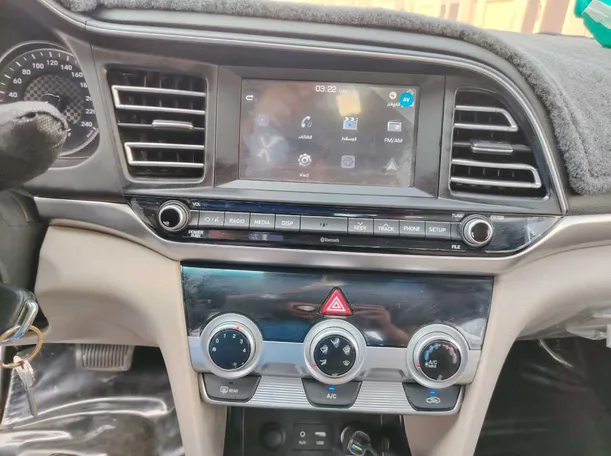 Car image 25