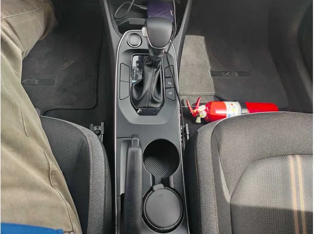Car image 22