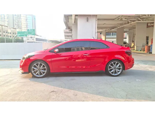 Car image 8