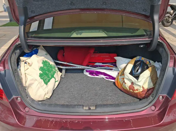 Car image 20