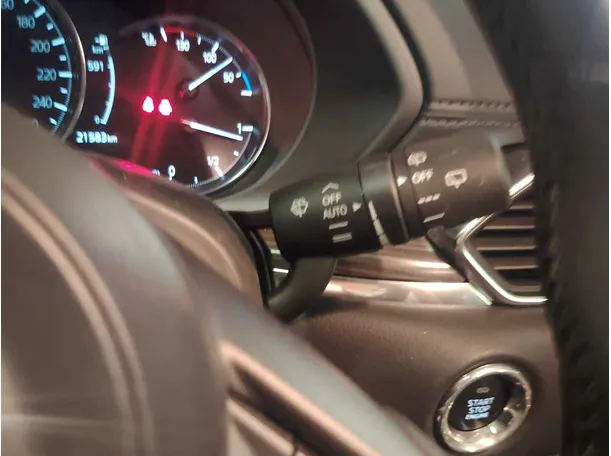 Car image 32