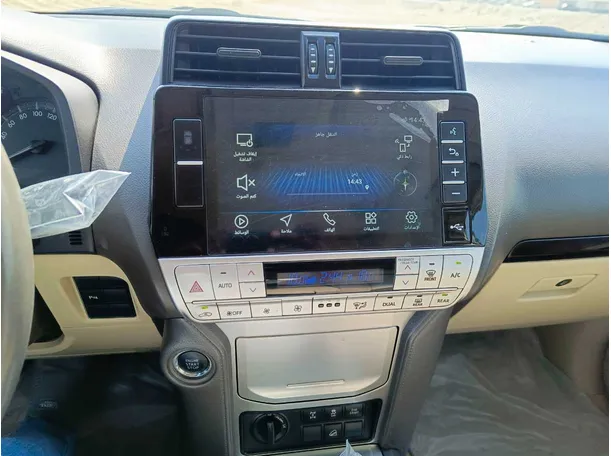 Car image 23