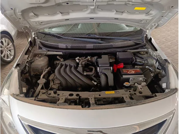 Car image 25