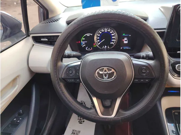 Car image 16