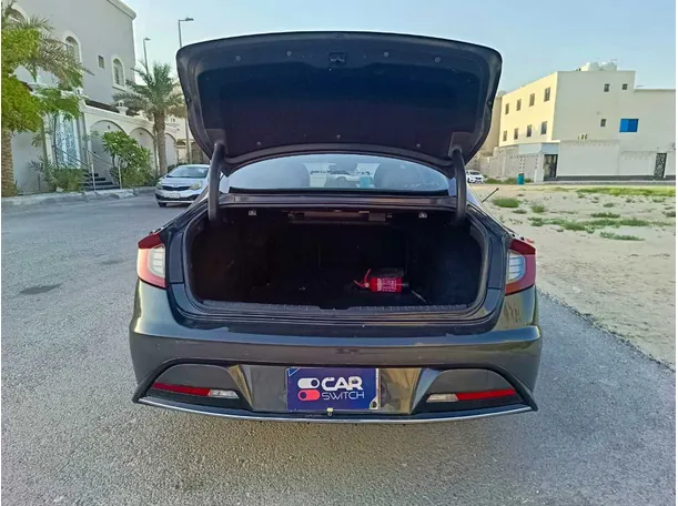 Car image 28