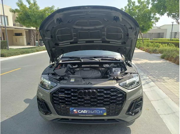 Car image 27