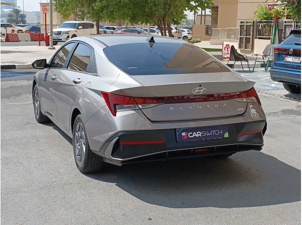 Car image 5