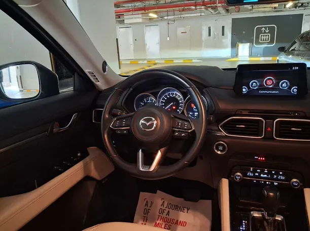 Car image 16