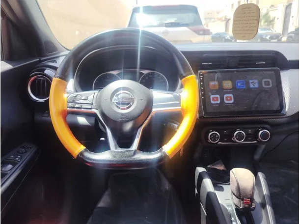 Car image 20
