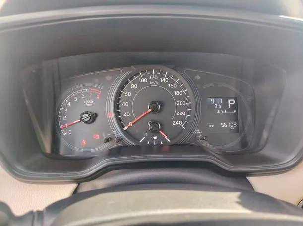 Car image 27