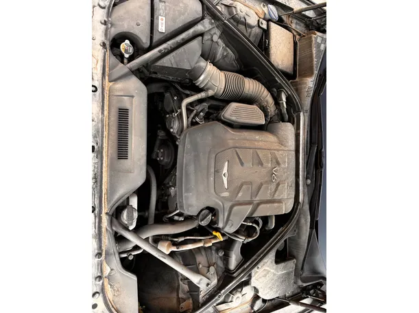 Car image 28