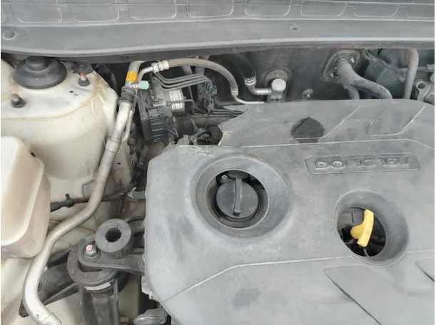 Car image 30