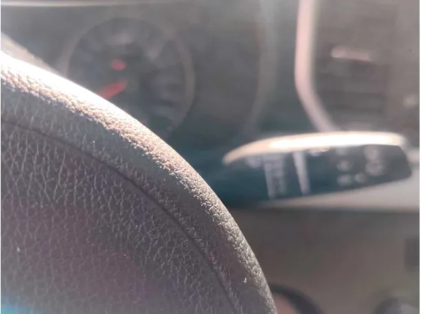 Car image 27