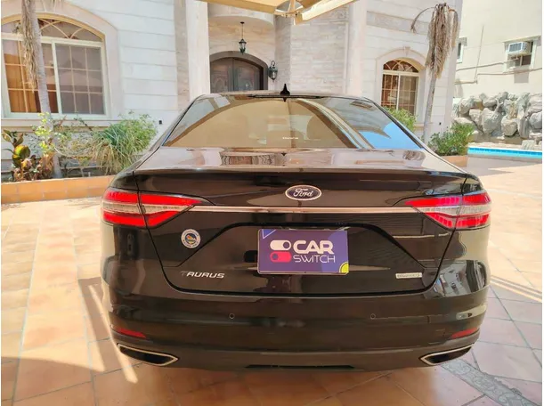 Car image 6