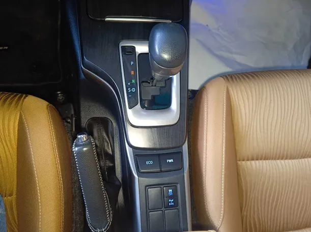 Car image 21