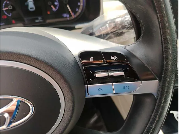 Car image 39