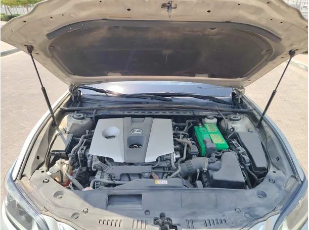 Car image 32