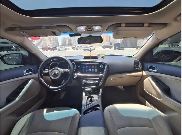 Car image 21
