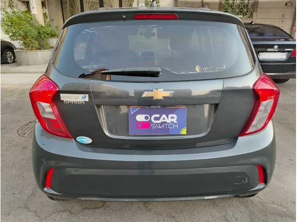 Car image 6