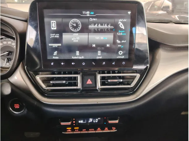 Car image 24
