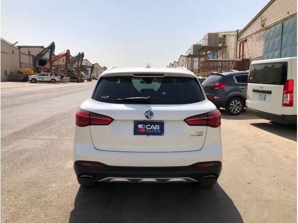 Car image 6