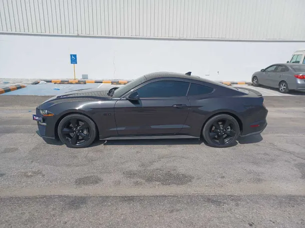 Car image 8