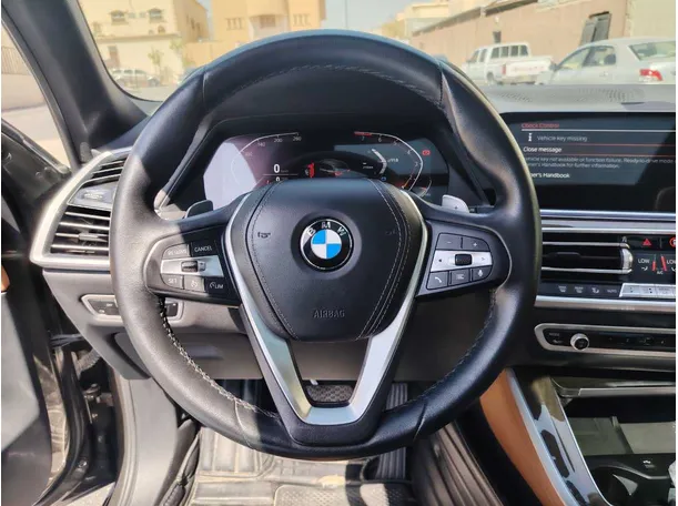 Car image 23