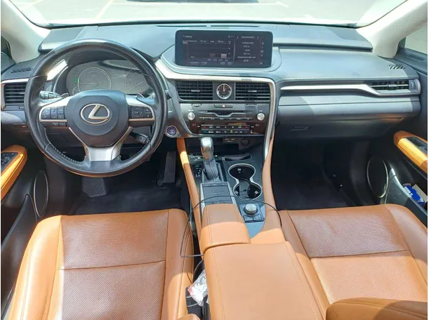 Car image 17