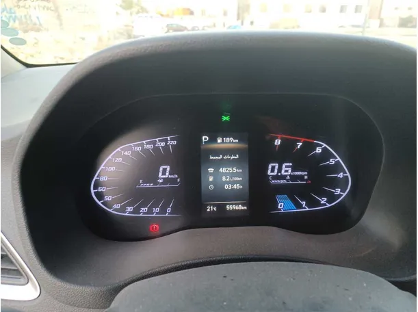 Car image 17