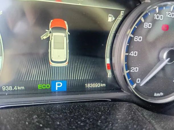 Car image 28