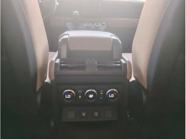 Car image 31
