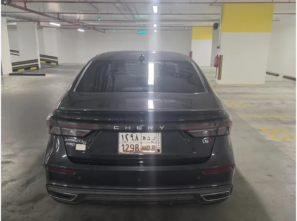 Car image 8