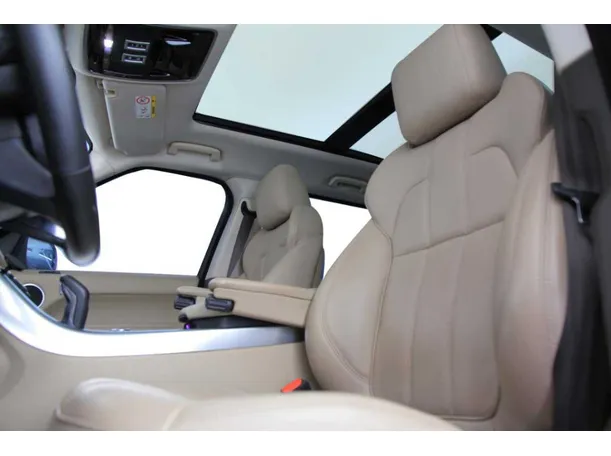 Car image 33