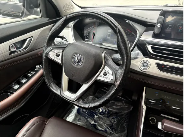 Car image 22
