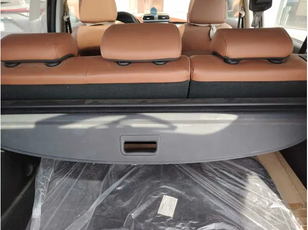 Car image 28