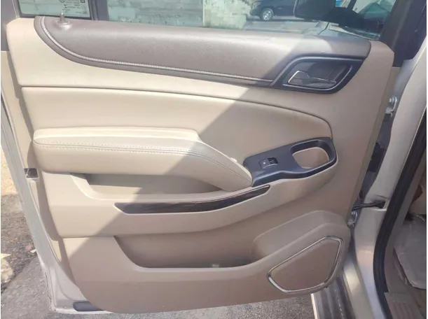 Car image 46