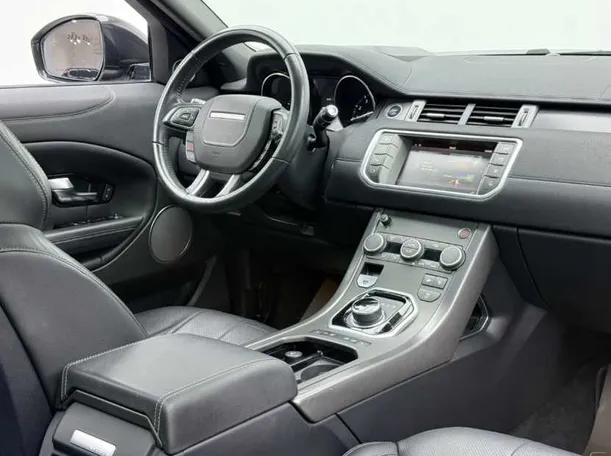 Car image 16