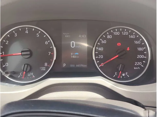 Car image 24