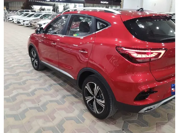 Car image 6