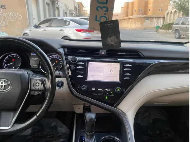 Car image 20