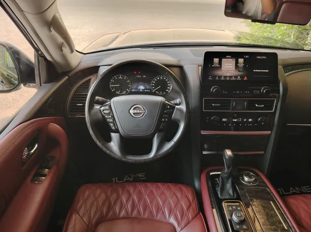 Car image 25