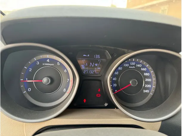 Car image 19