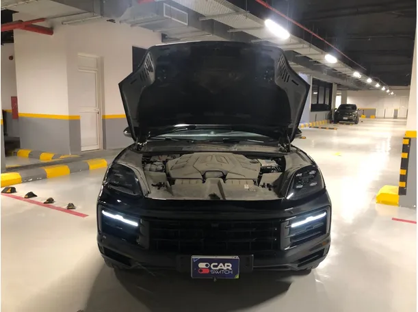 Car image 25