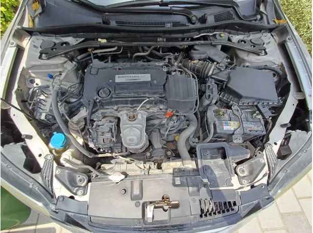 Car image 20