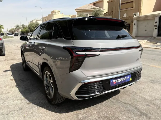 Car image 7