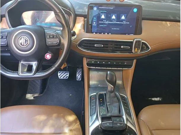 Car image 18