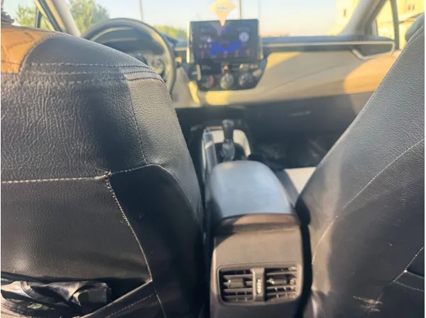 Car image 20