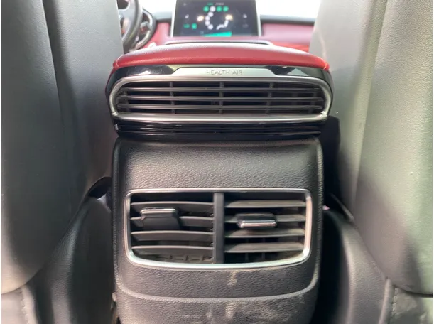 Car image 28