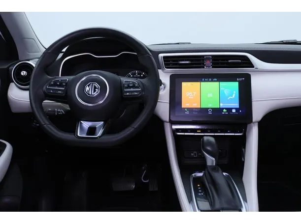 Car image 15